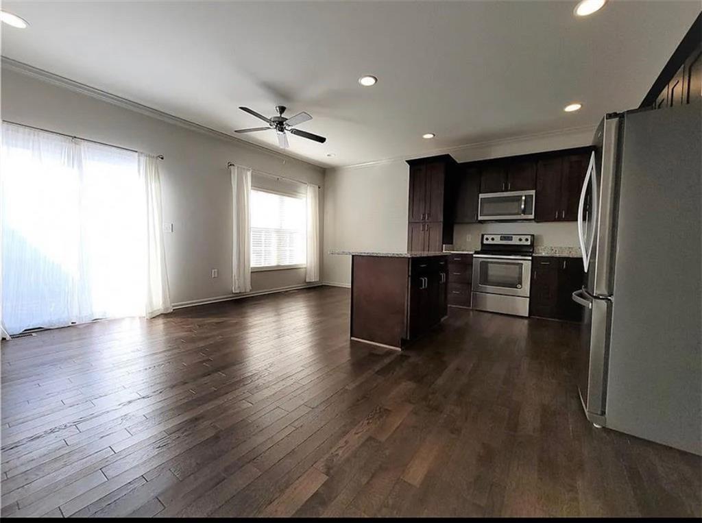 Photo 4 of 15880 Shawnee Drive