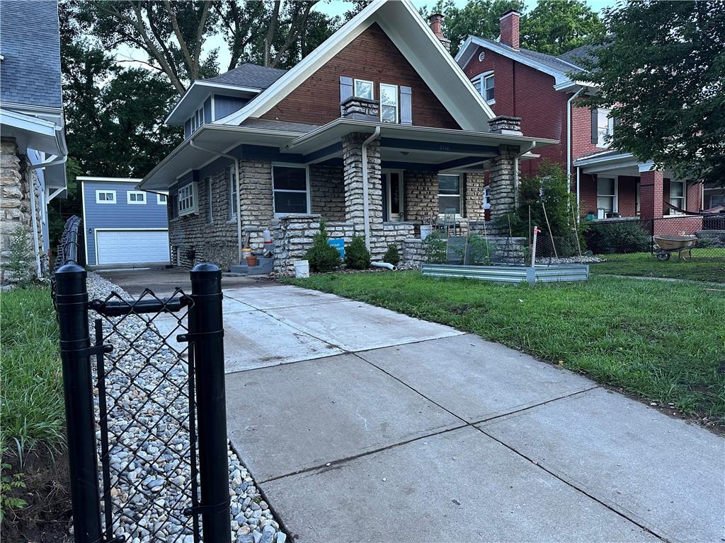 Photo 3 of 3416 S Benton Avenue