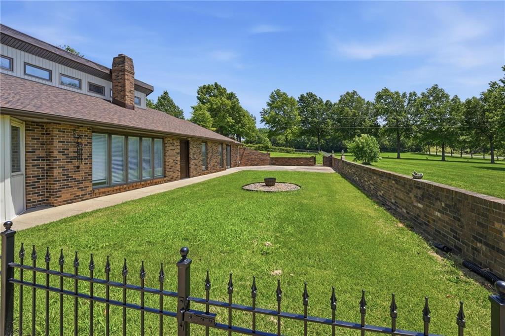 Photo 5 of 17274 Kansas Avenue