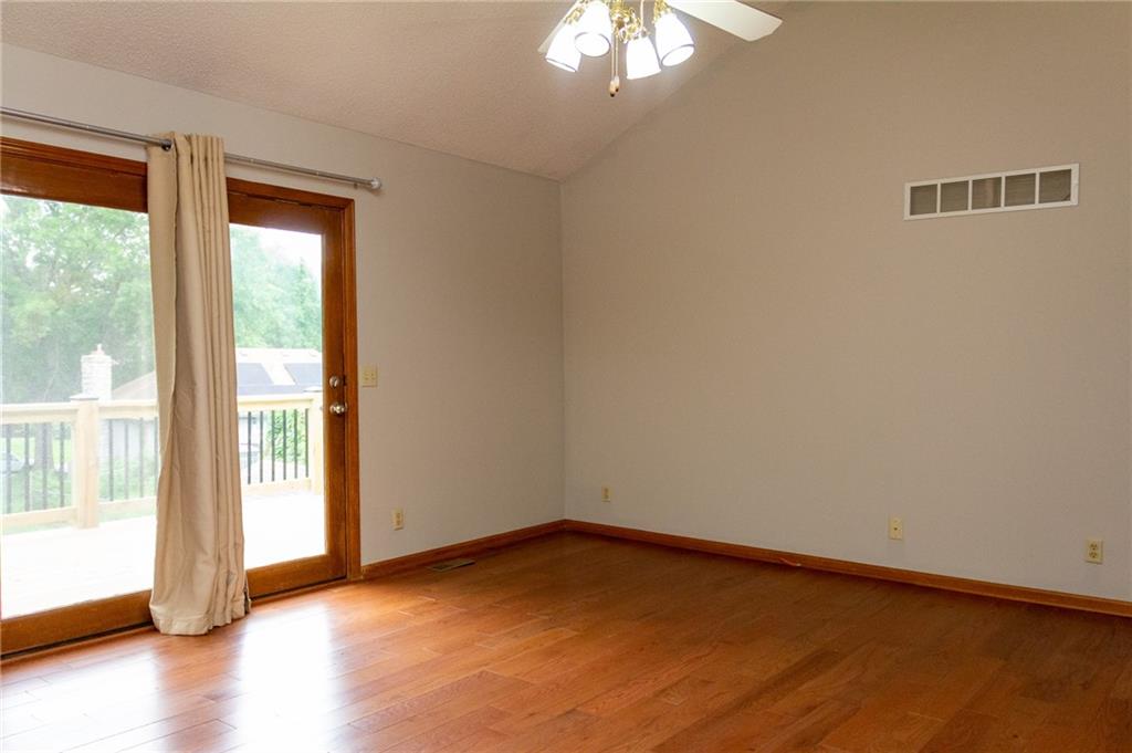 Photo 6 of 1213 Milwaukee Street
