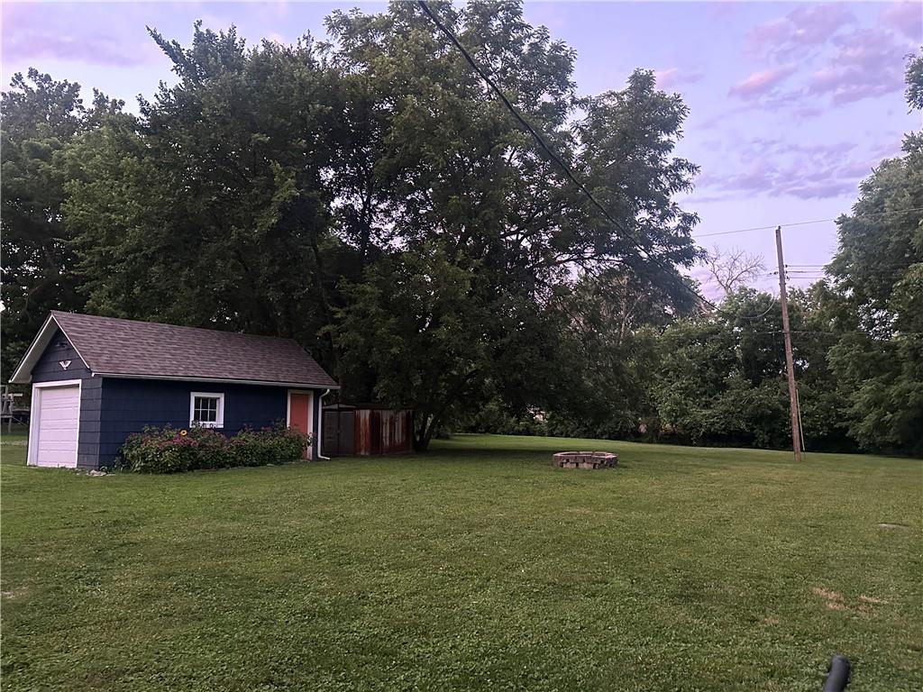 Photo 4 of 13811 Belmont Avenue