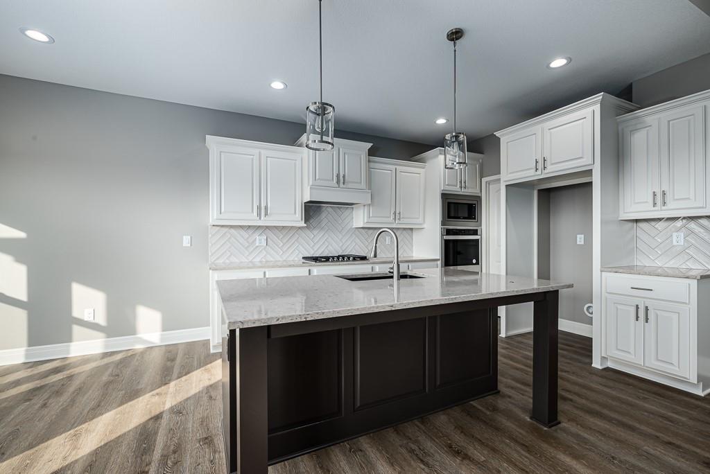 Photo 4 of 15601 Austin Court