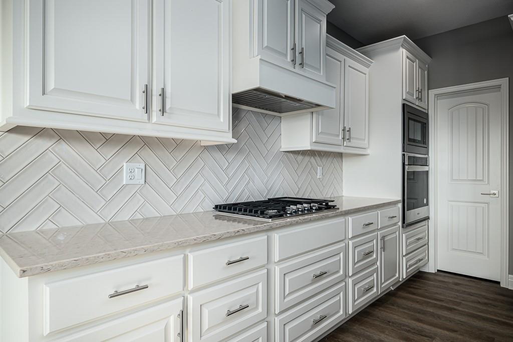Photo 5 of 15601 Austin Court