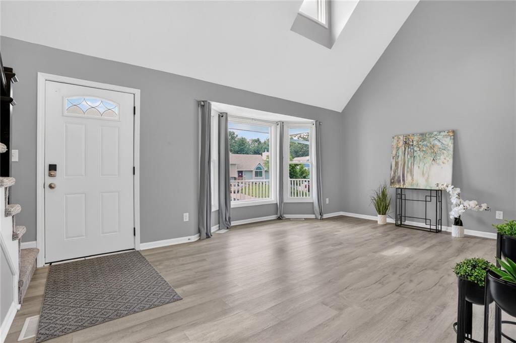 Photo 5 of 724 N Plum Rose Drive