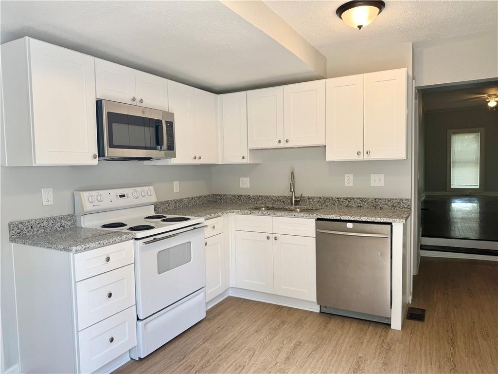 Photo 4 of 1000 4th Street
