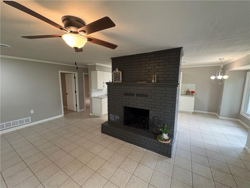Photo 6 of 10023 S Munro Road