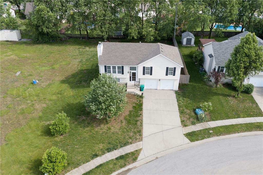 Photo 2 of 11212 Rowland Avenue