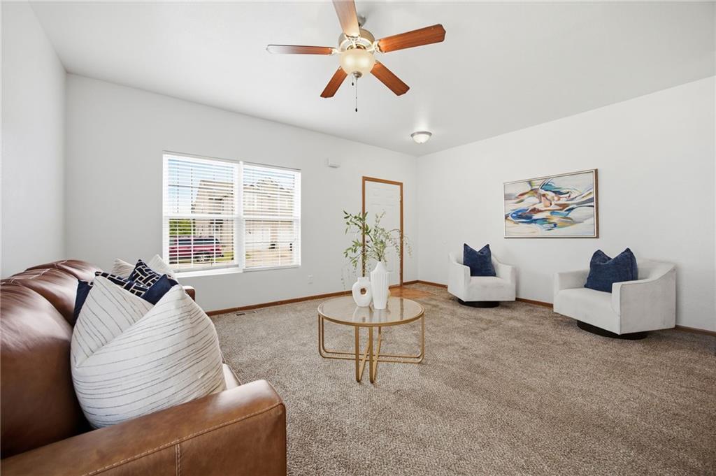 Photo 5 of 10351 Sloan Avenue
