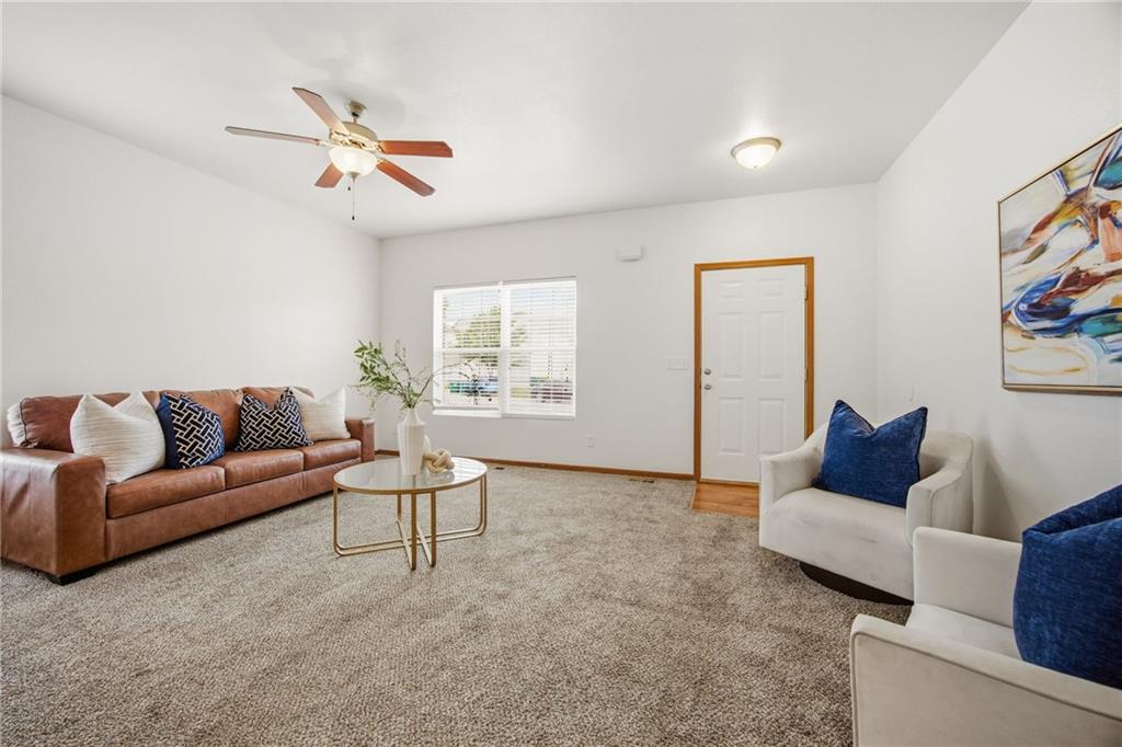 Photo 6 of 10351 Sloan Avenue
