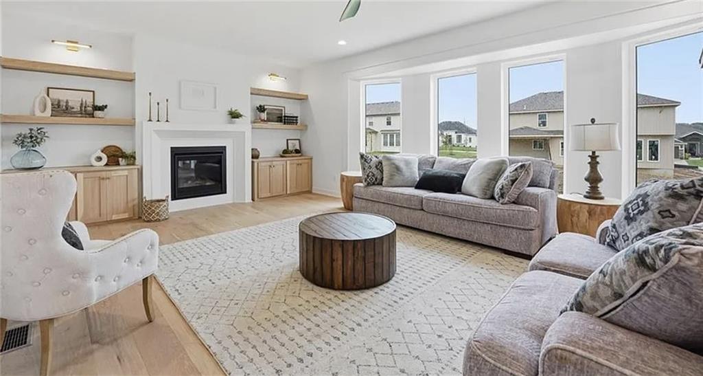 Photo 7 of 2308 Foxtail Drive