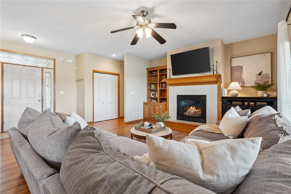 Photo 4 of 1301 NE Horizon Drive