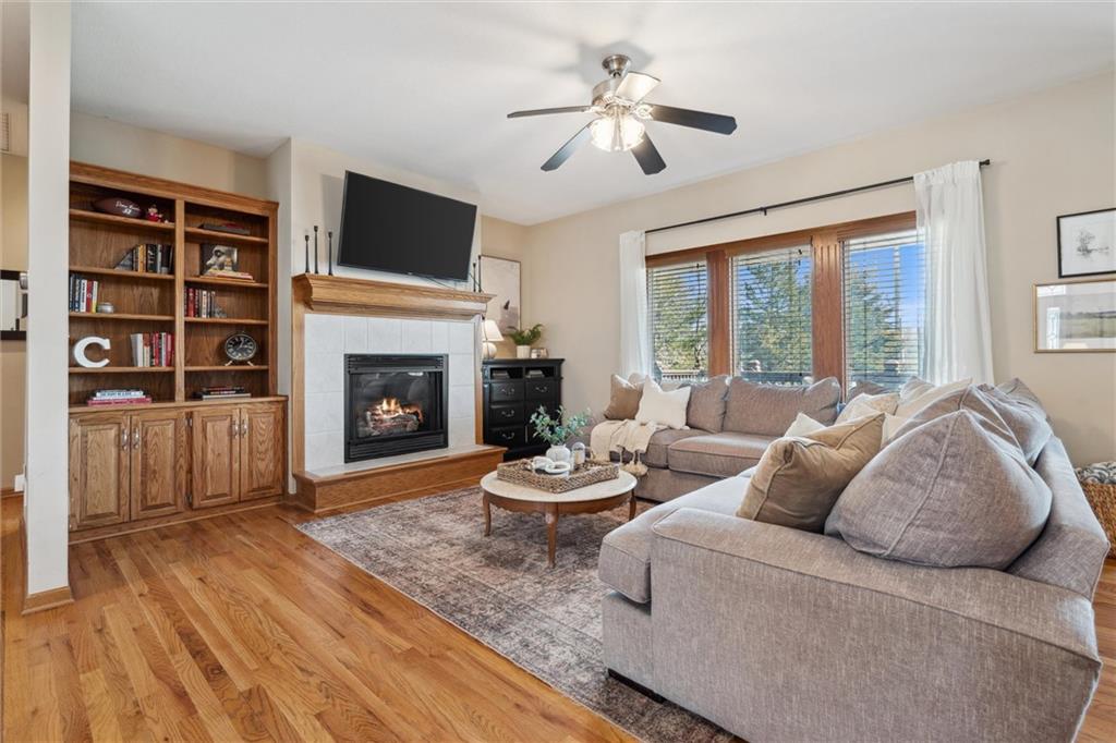 Photo 5 of 1301 NE Horizon Drive