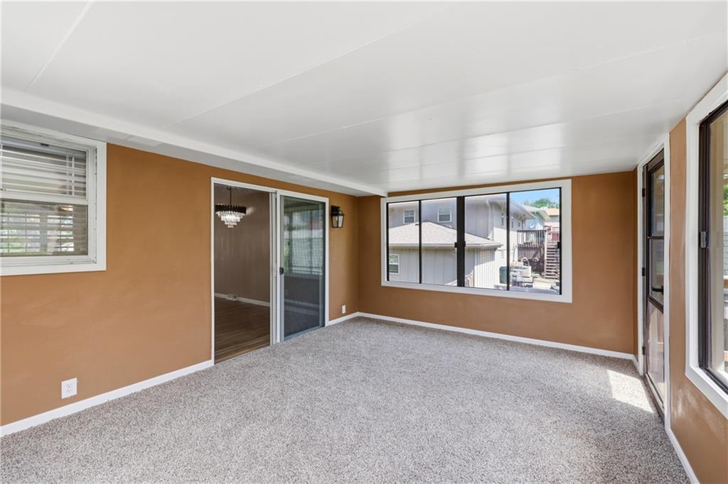 Photo 6 of 643 N 62nd Terrace