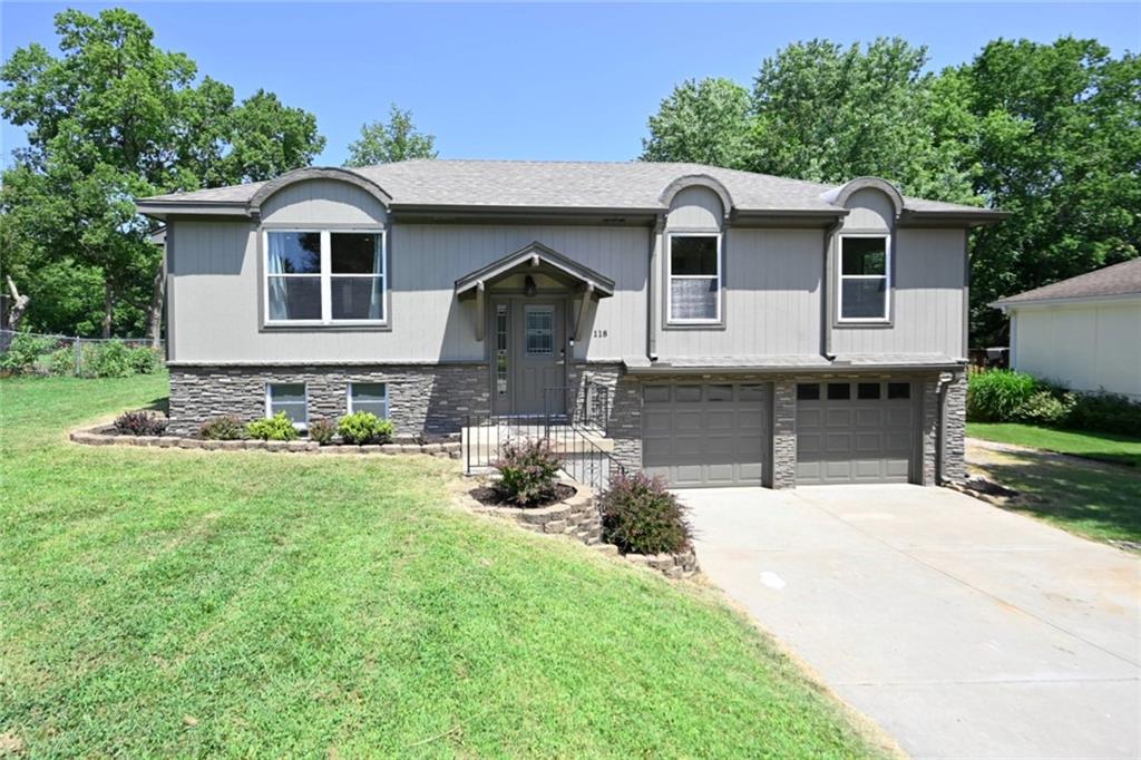 Photo of 118 Town Court Circle