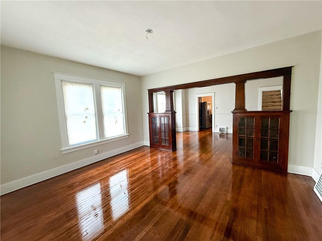 Photo 2 of 901 9th Avenue