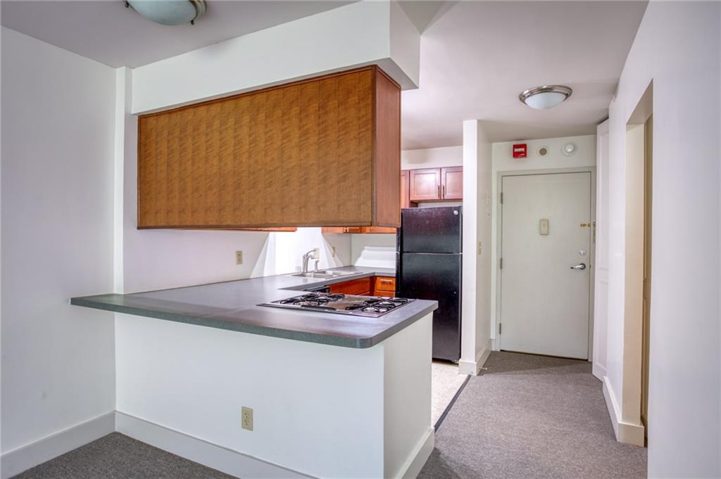 Photo 5 of 600 E 8th Street #3L