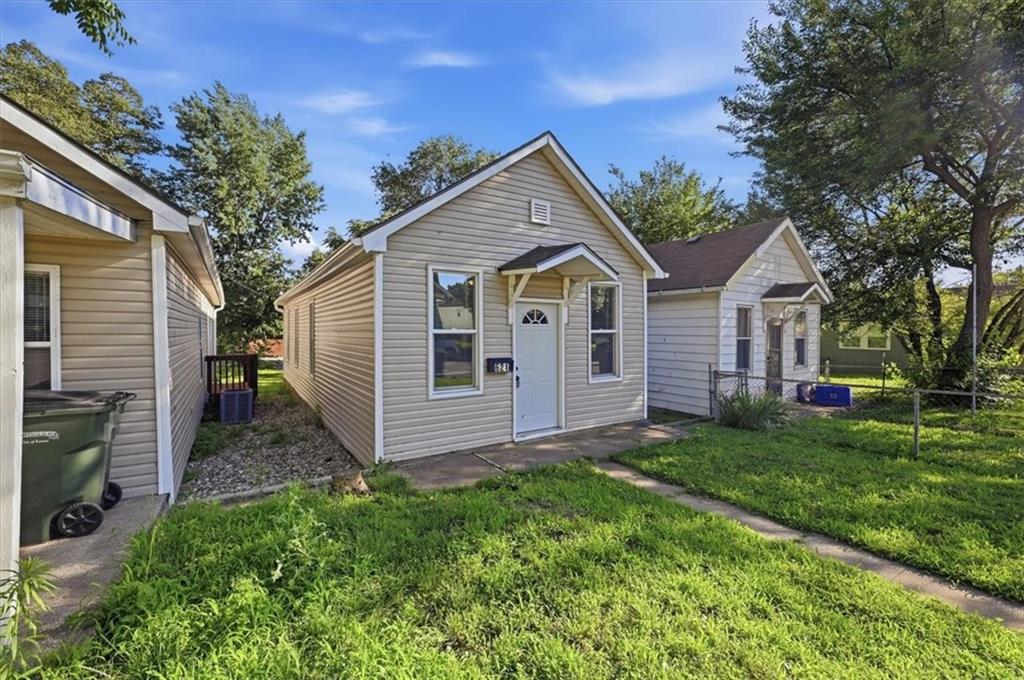 Photo 2 of 621 Kiowa Street