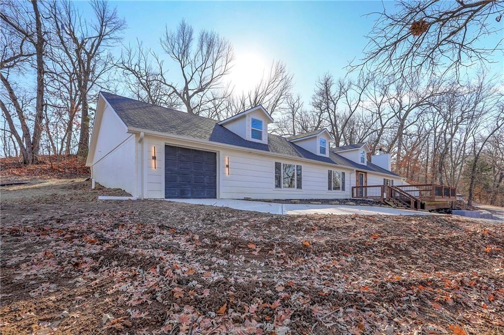 Photo 4 of 8721 S Hardsaw Road