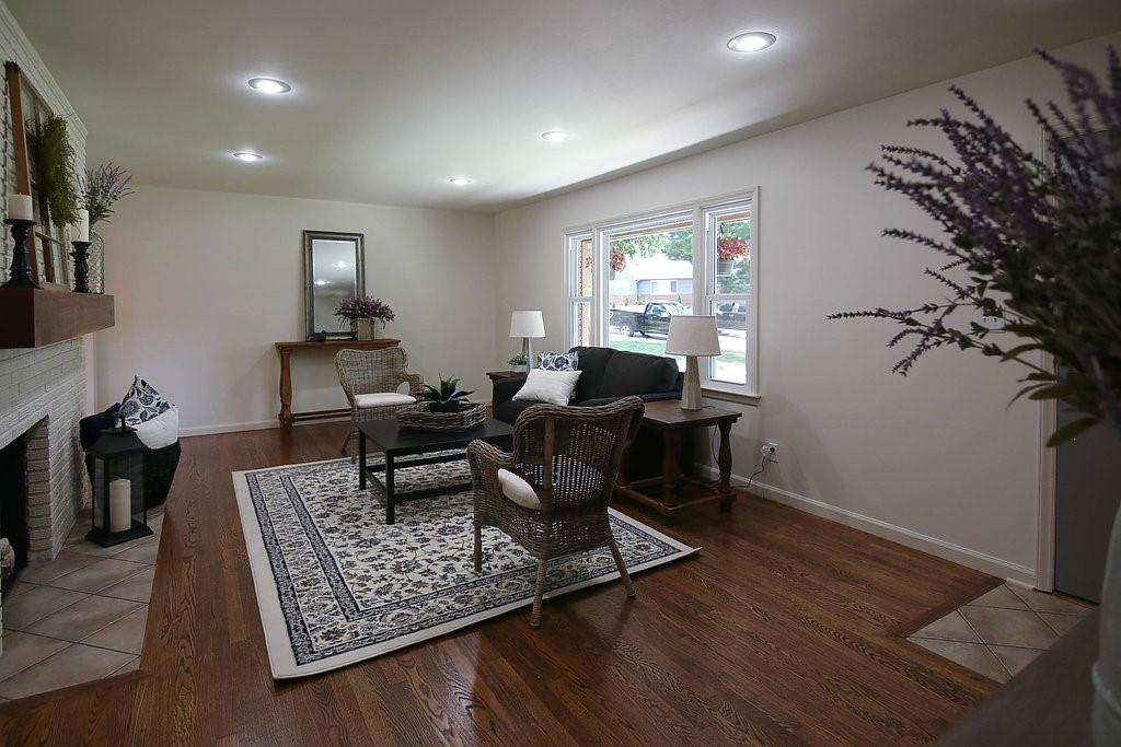 Photo 5 of 5501 W 70th Terrace