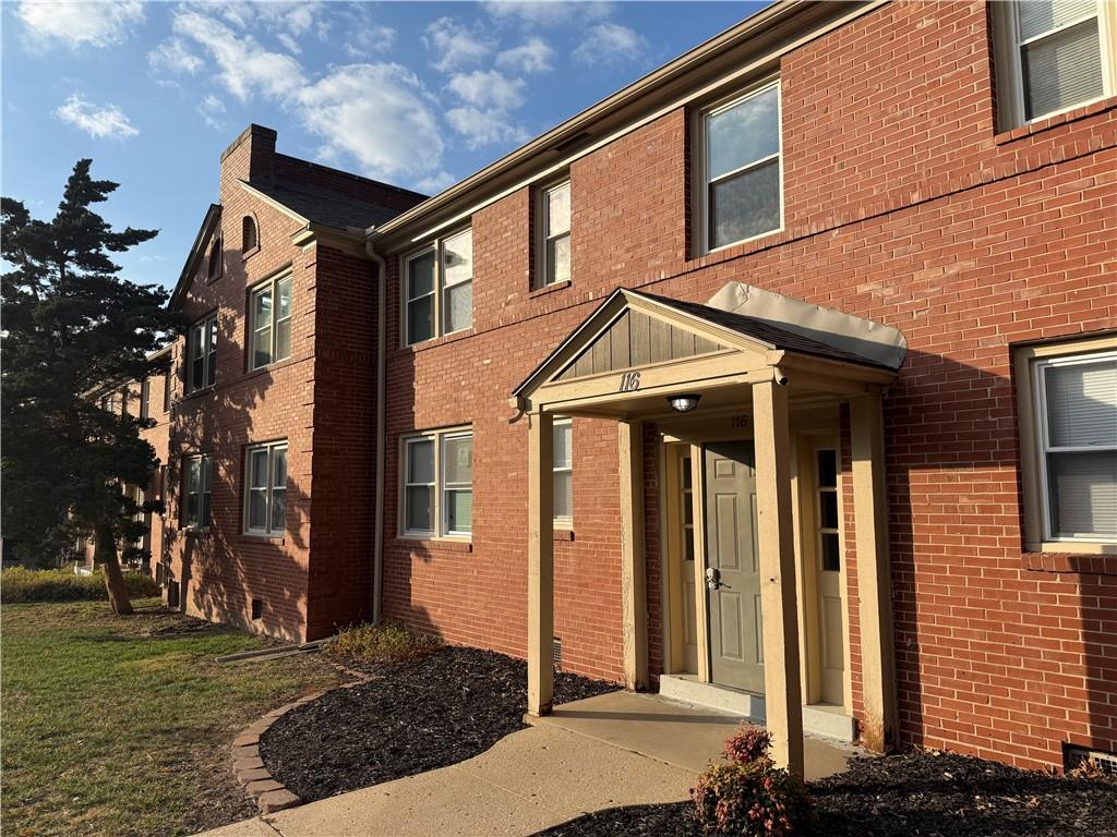 Photo 7 of 120 W Elizabeth Street