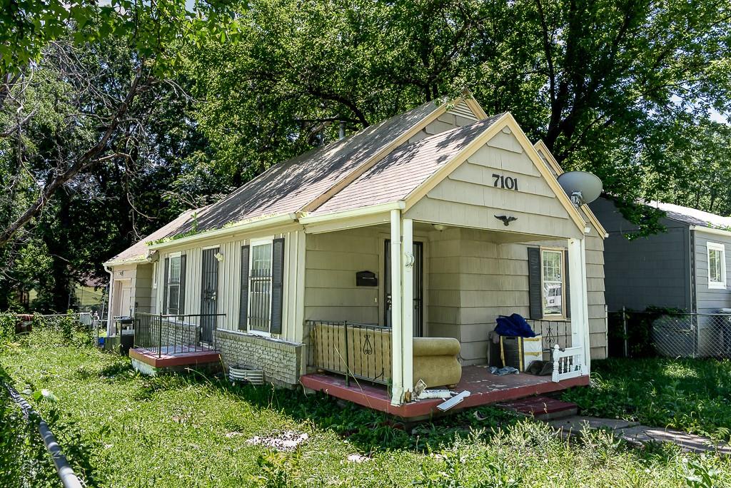 Photo 2 of 7101 Bellefontaine Avenue