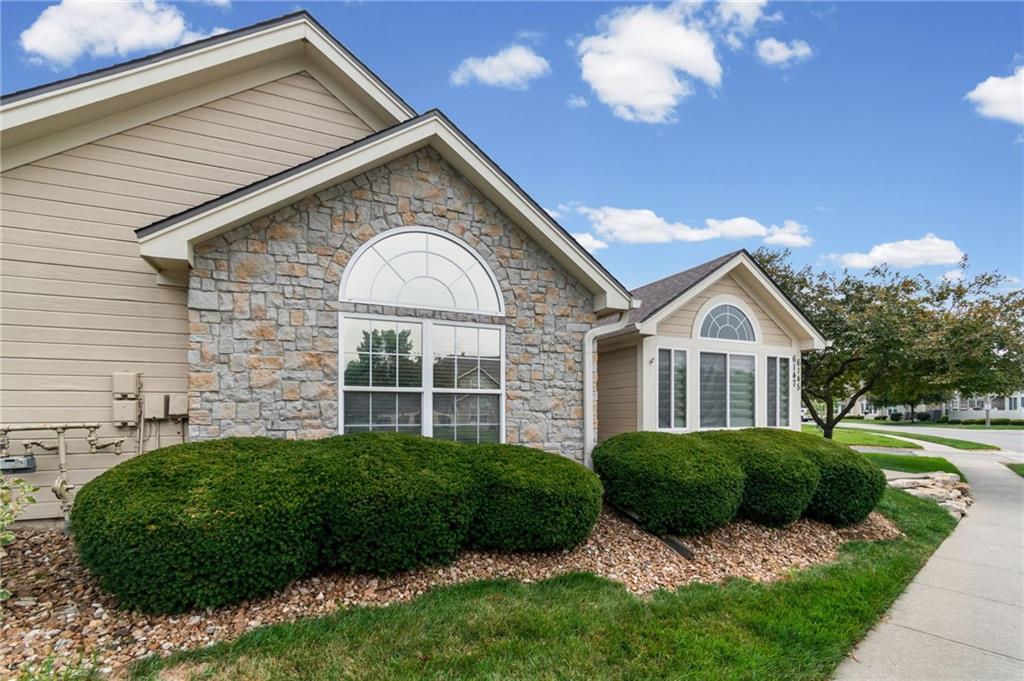 Photo 4 of 6147 NE KENSINGTON Drive #26B