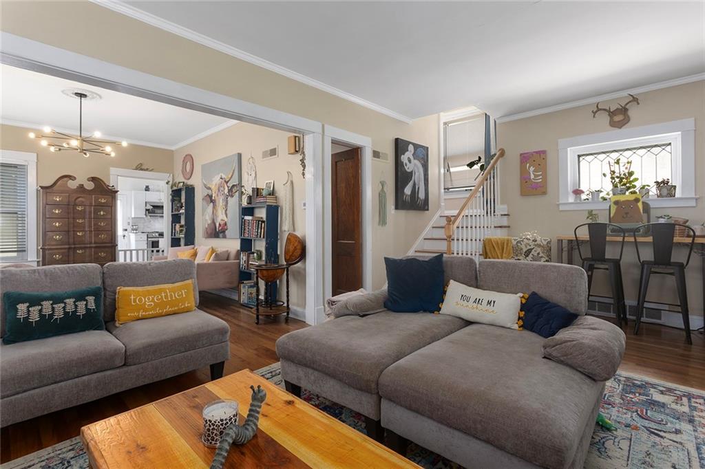 Photo 3 of 640 S Park Avenue