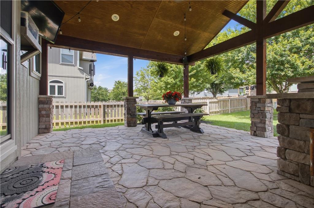 Photo 6 of 5537 Aminda Street