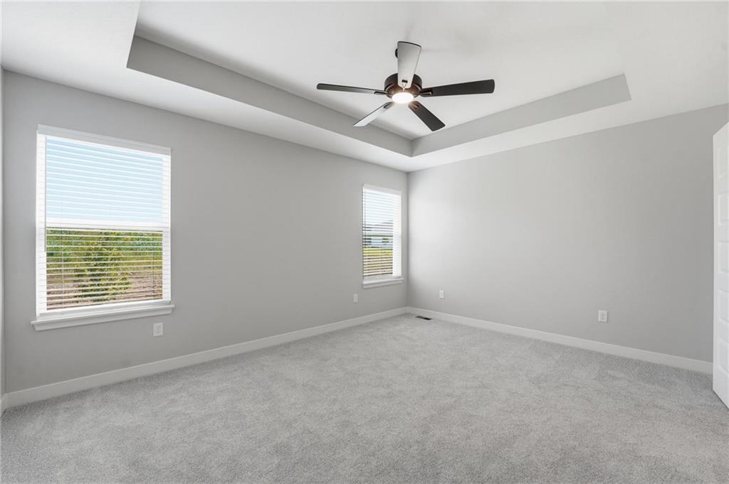 Photo 7 of 707 Glenn Circle