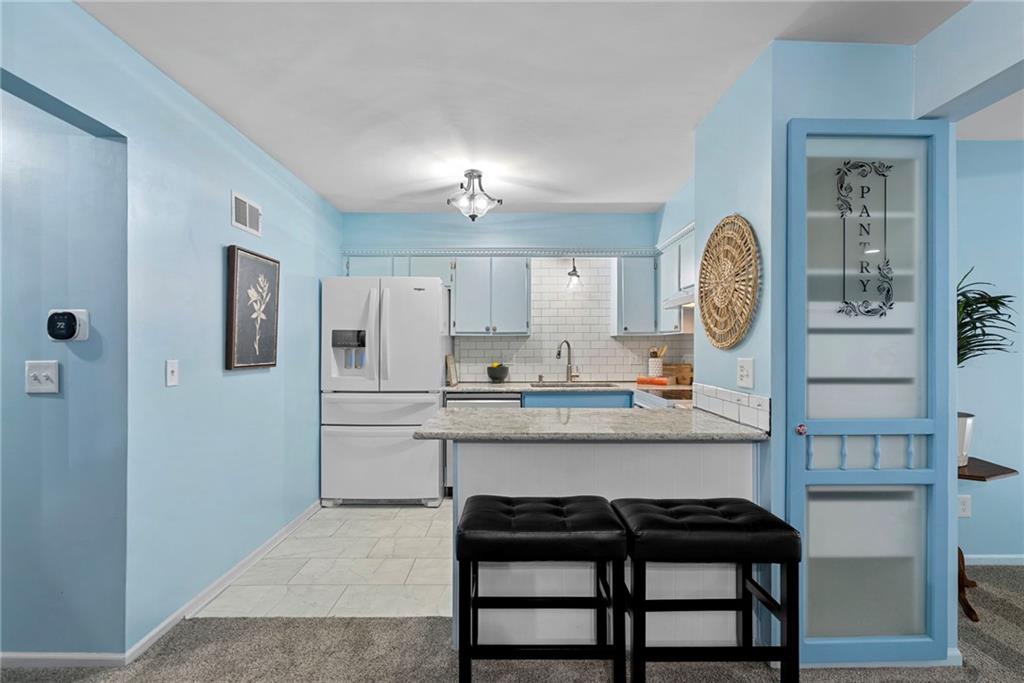 Photo 4 of 8337 Lowell Avenue #1