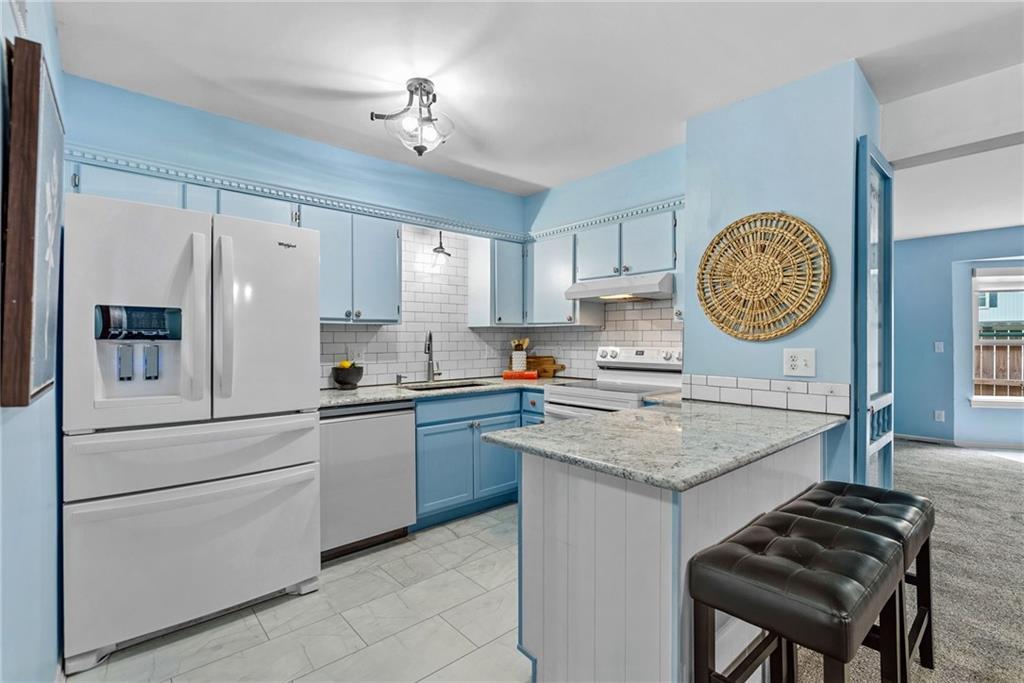 Photo 5 of 8337 Lowell Avenue #1