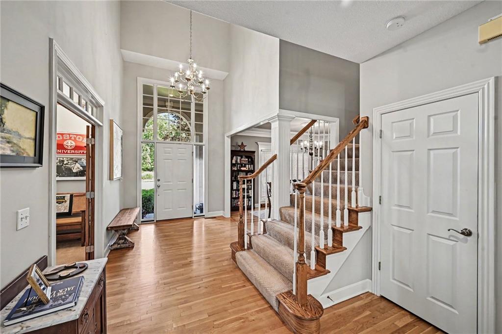 Photo 7 of 8033 Clearwater Drive
