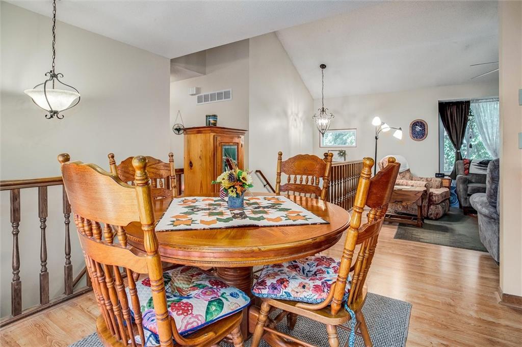 Photo 6 of 305 Pinetree Drive