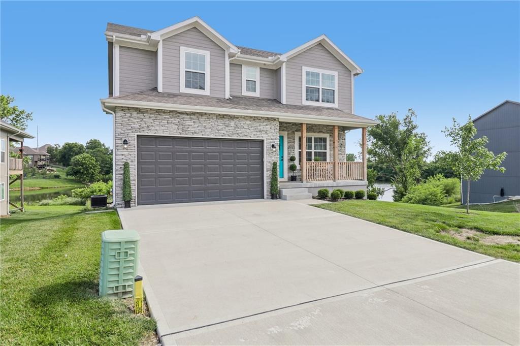 Photo 3 of 700 Pampas Street