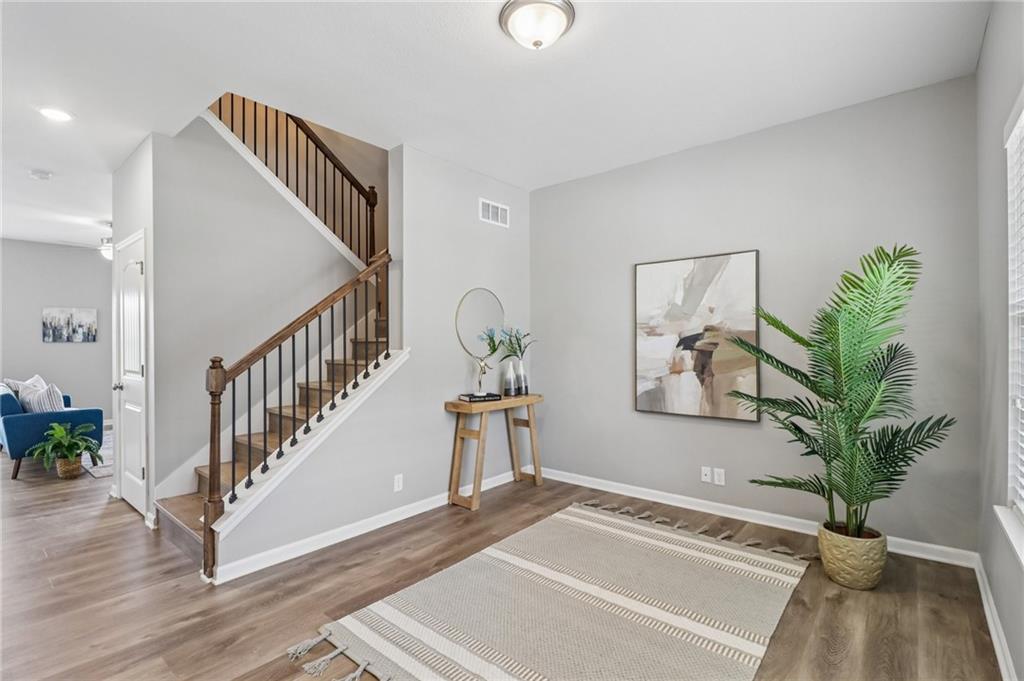 Photo 5 of 700 Pampas Street