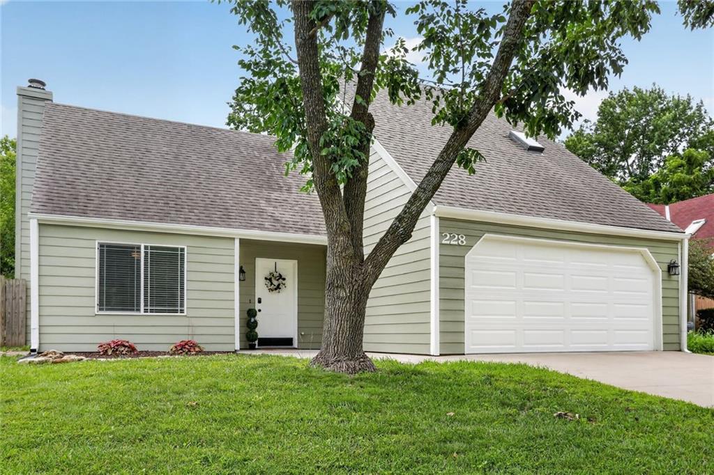 Photo of 228 Deerfield Lane