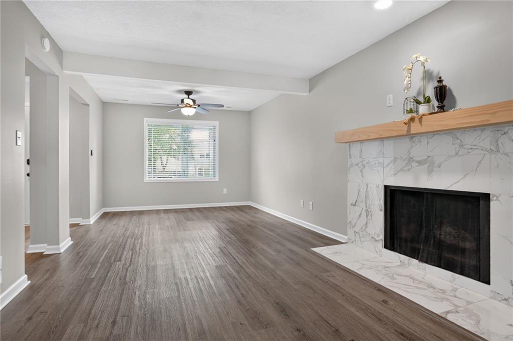 Photo 5 of 228 Deerfield Lane