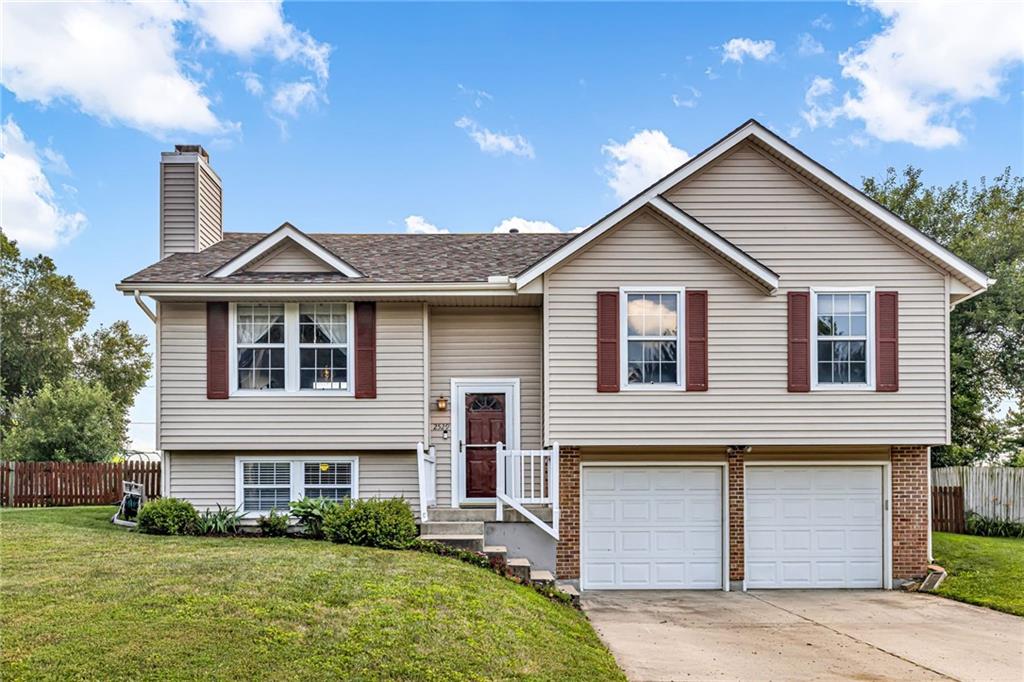 Photo of 2529 SE Winchester Drive