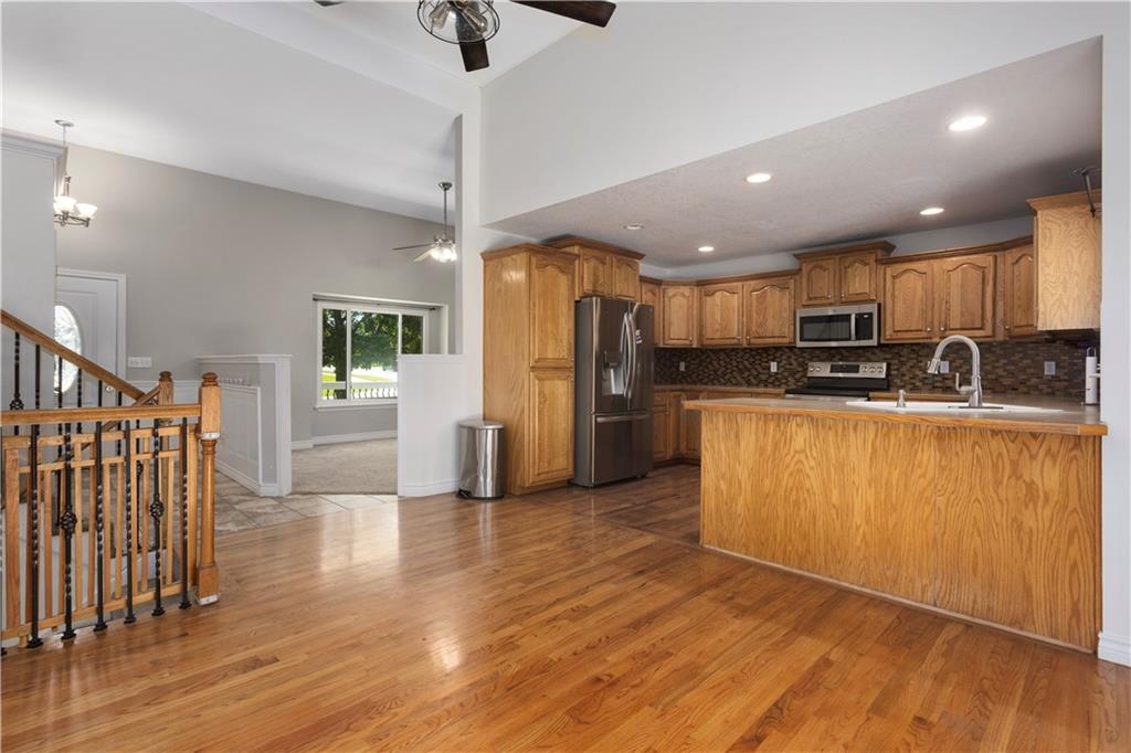 Photo 7 of 3812 Clayton Drive