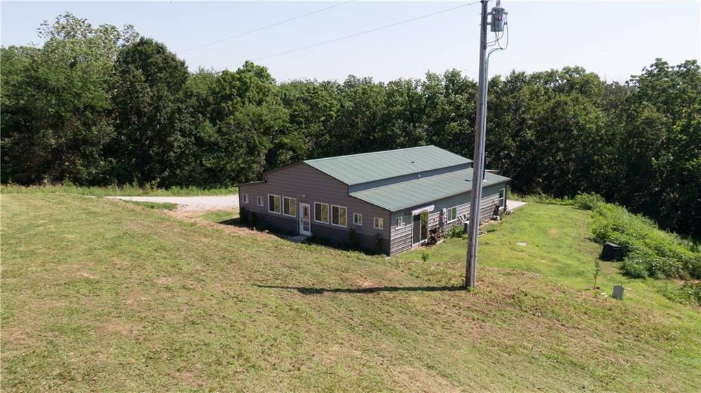 Photo 3 of 10259 S Perry Road