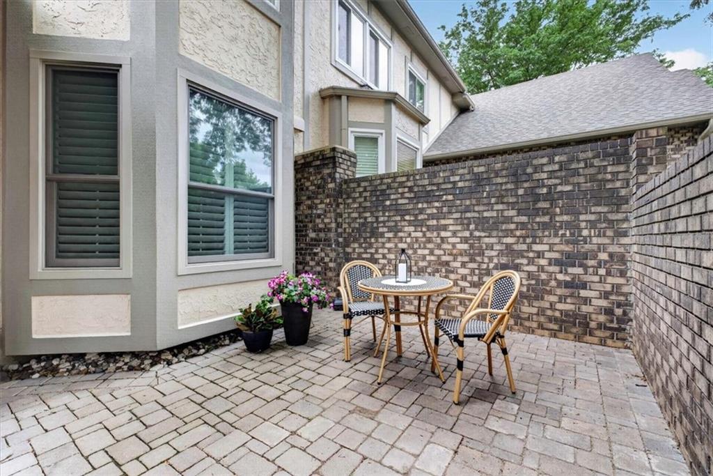 Photo 4 of 6320 Kennett Place