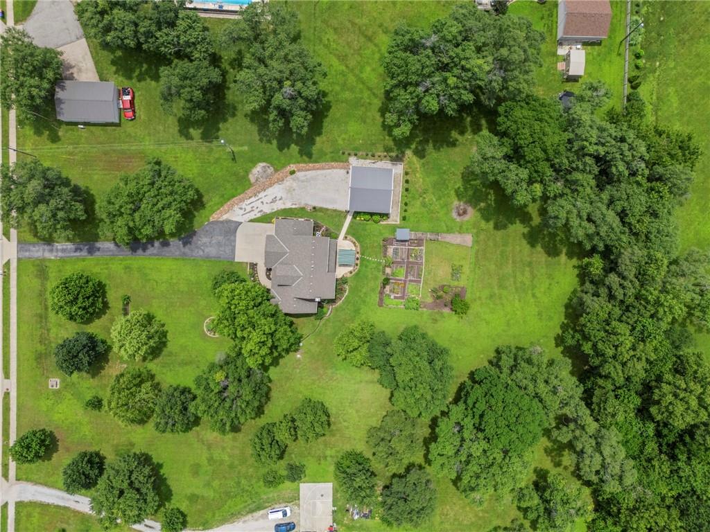 Photo 6 of 1812 N 150th Street