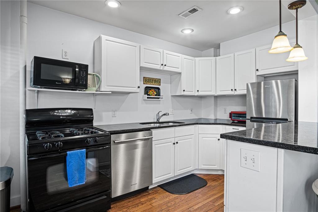 Photo 6 of 212 Emanuel Cleaver II Boulevard #2 West