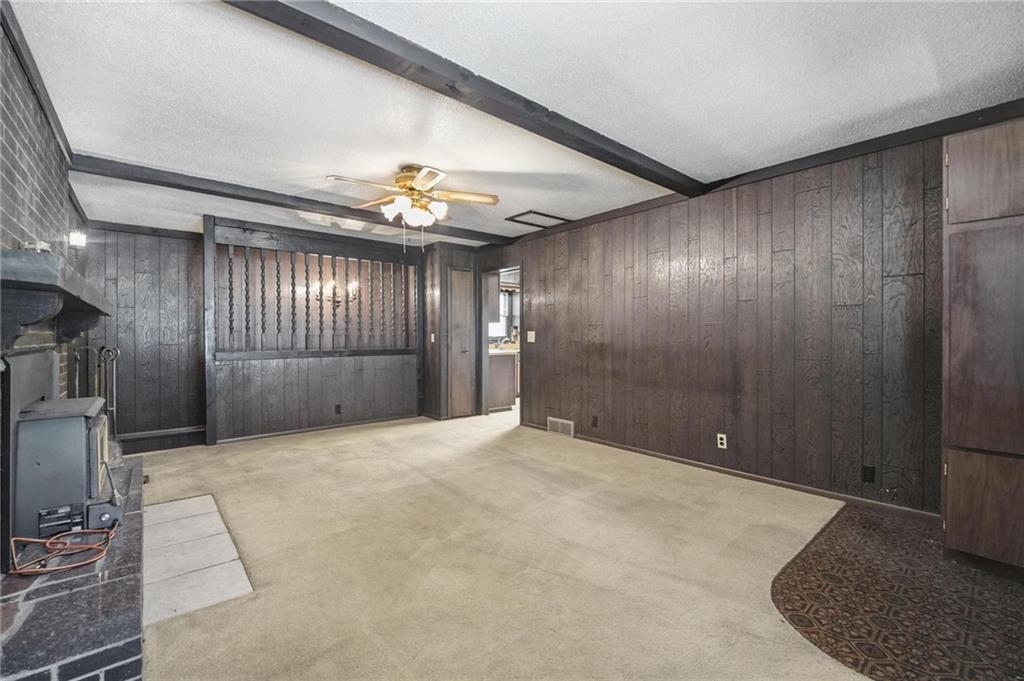 Photo 7 of 483 NE Meadowbrook Road