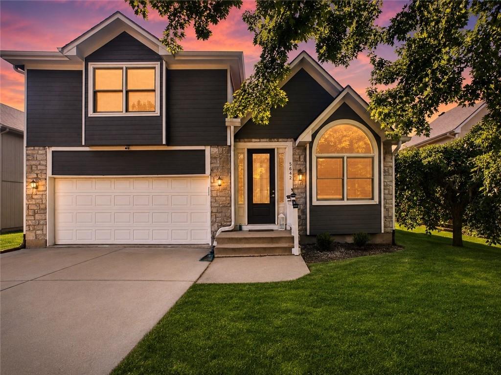 Photo 2 of 5642 Brownridge Drive