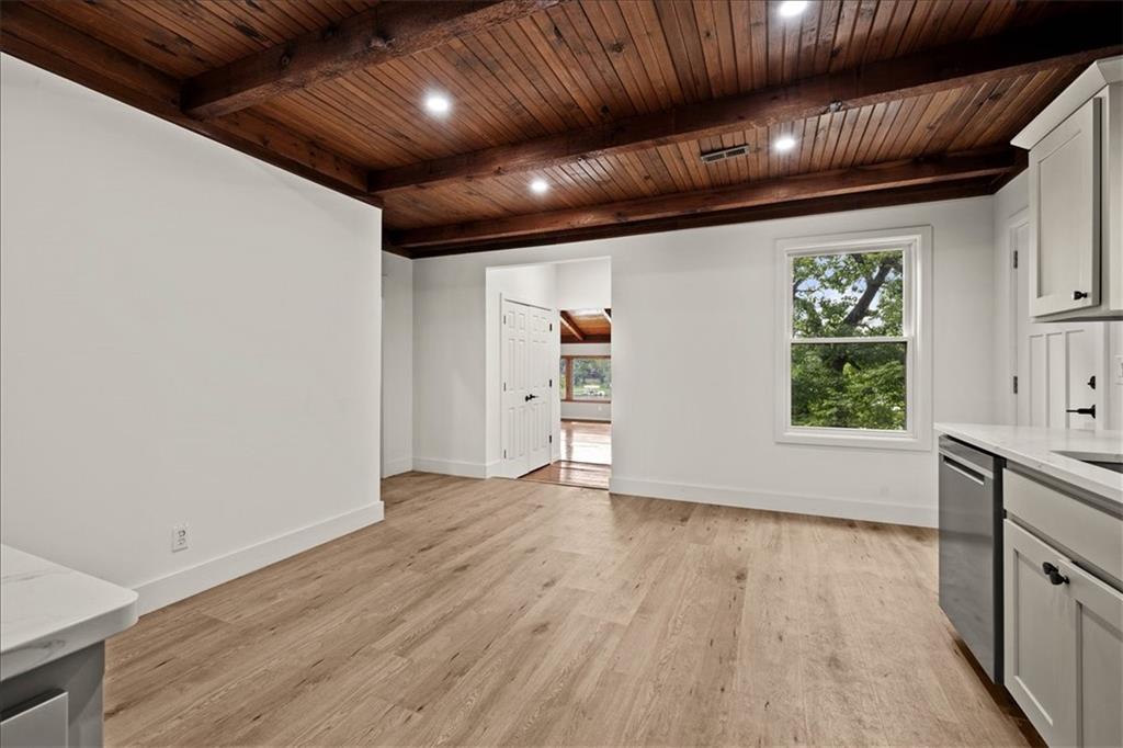 Photo 6 of 5058 Comanche Lane