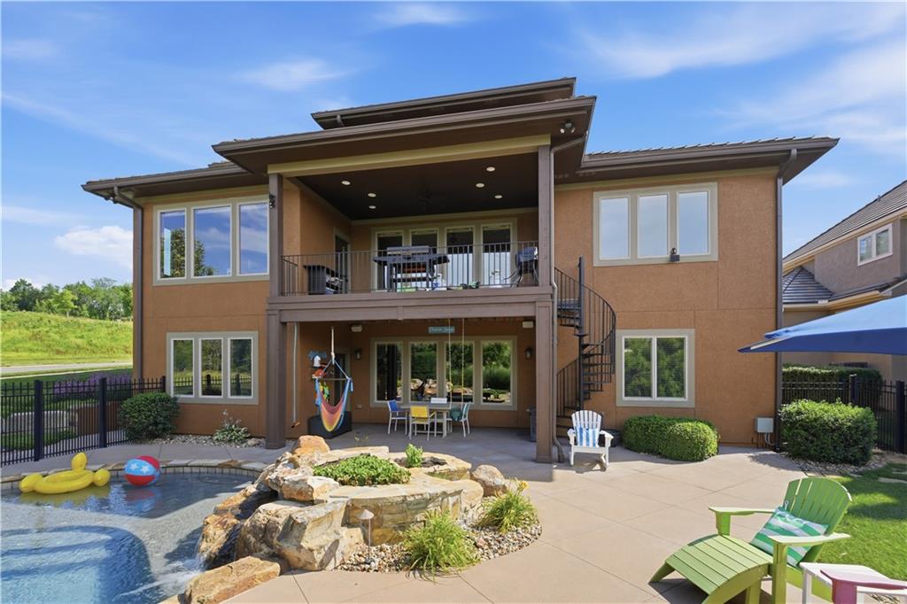 Photo 7 of 9162 COTTONWOOD CANYON Drive