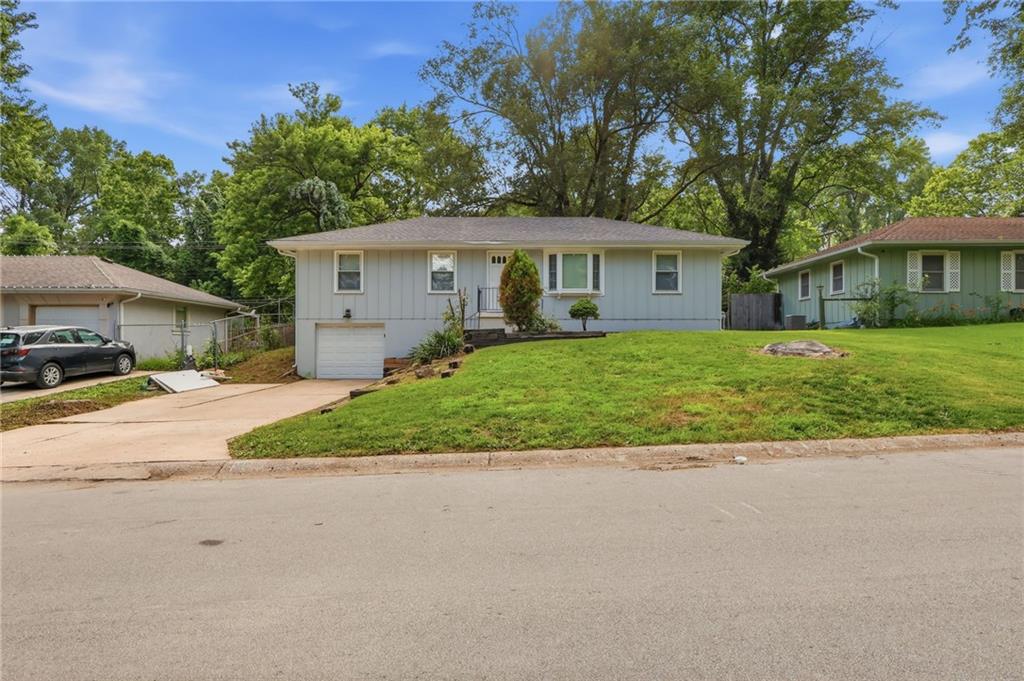 Photo 2 of 11016 Herrick Avenue