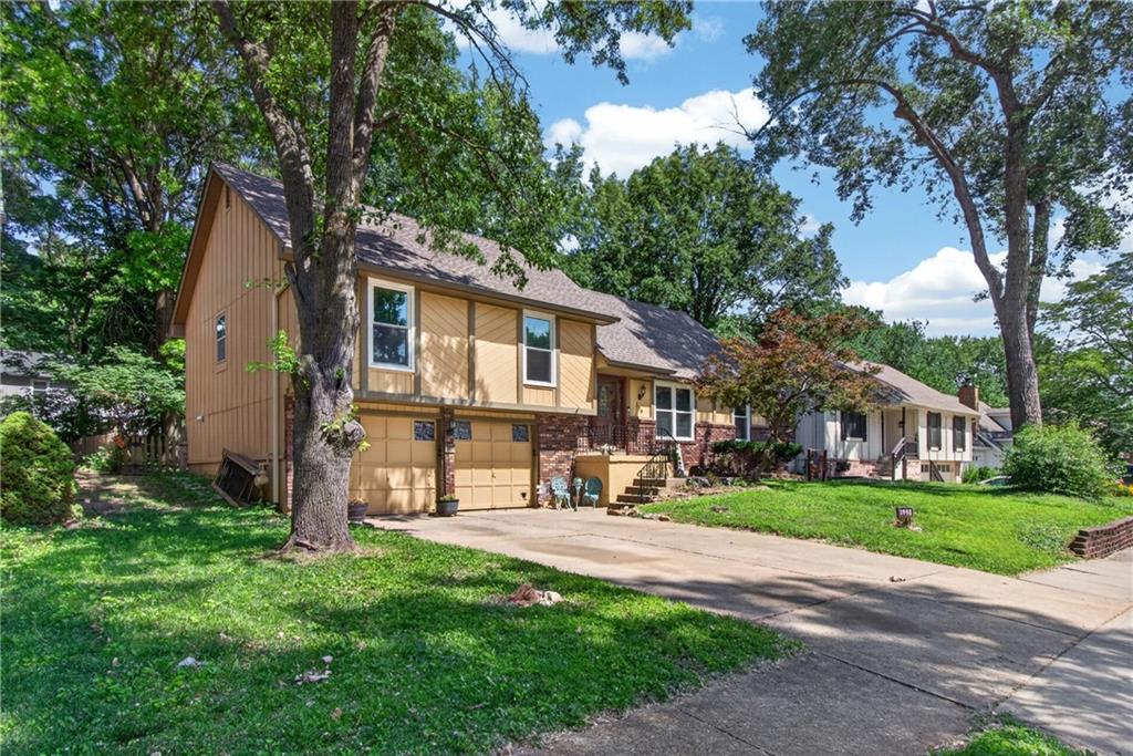Photo of 509 NE Country Lane