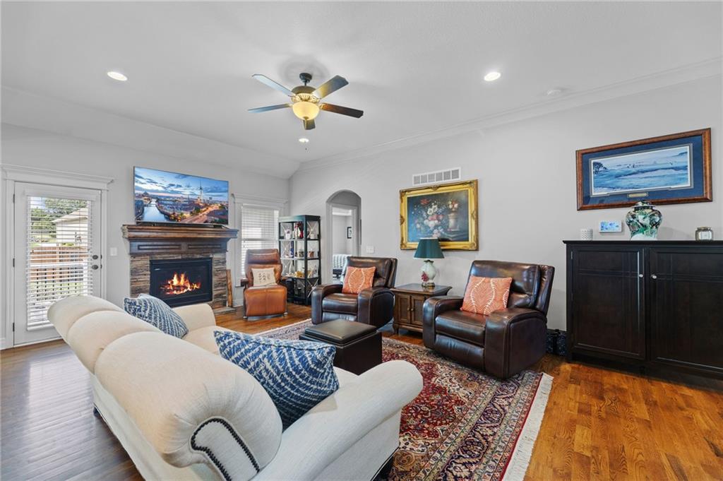 Photo 6 of 15416 Juniper Lane